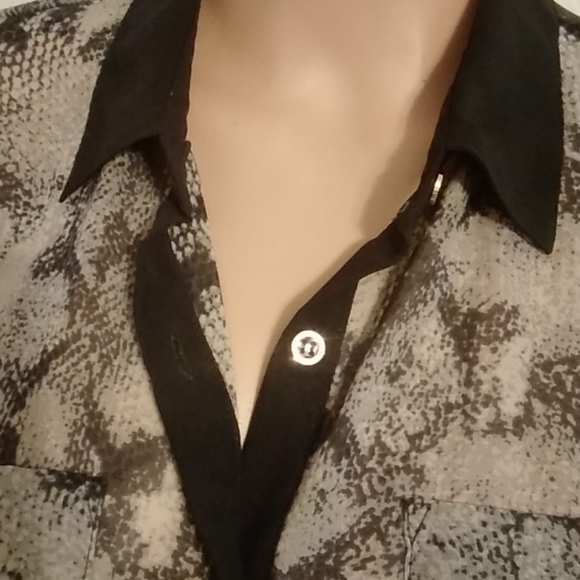 2 for $35/Dress Blouse - Picture 3 of 7